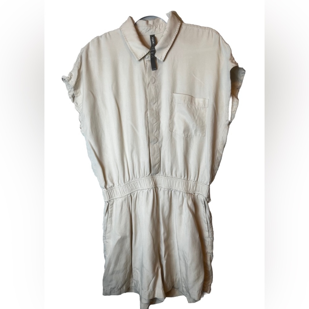 Vuori Trestles Twill Romper in Sand Dollar Size L - Picture 5 of 9